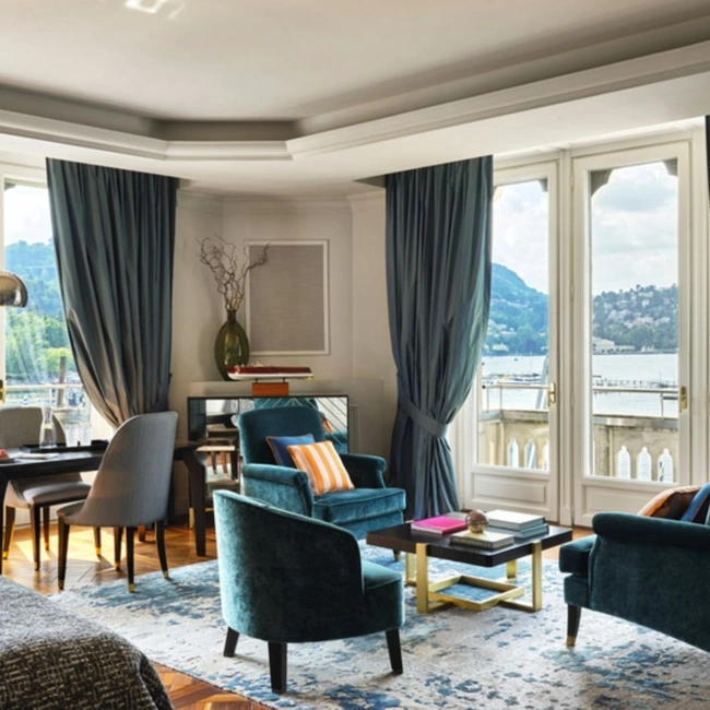 cover image of the auction item