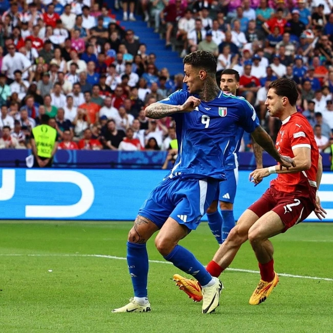 cover image of the auction item