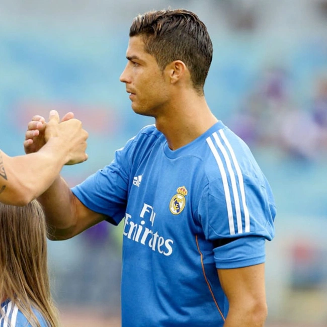 cover image of the auction item