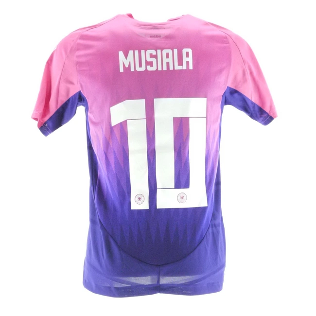 cover image of the auction item