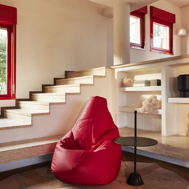 cover image of the auction item