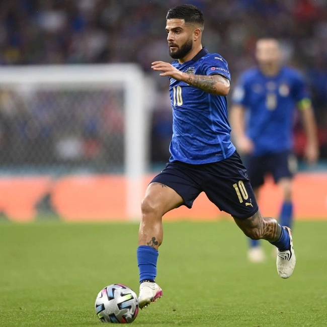 cover image of the auction item