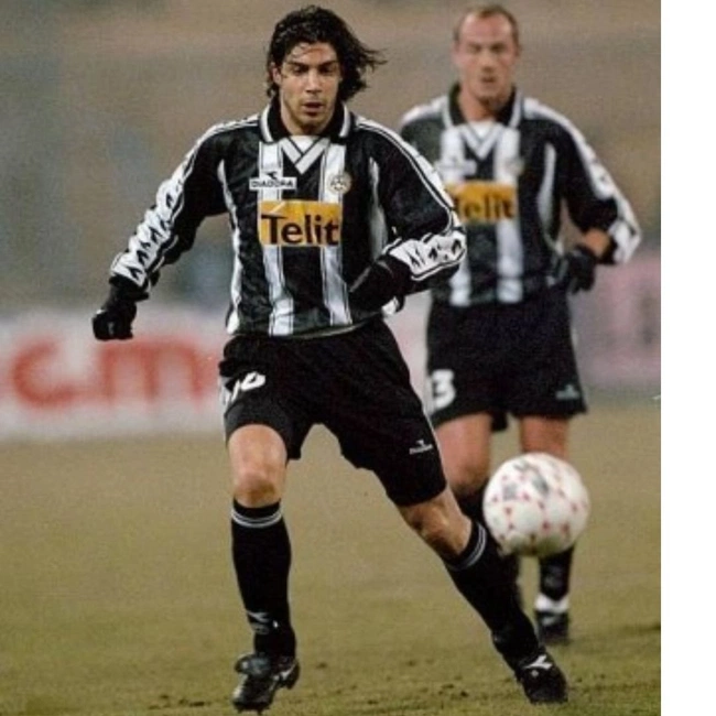 cover image of the auction item