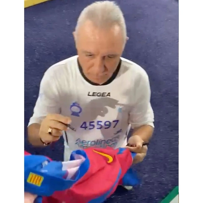 cover image of the auction item