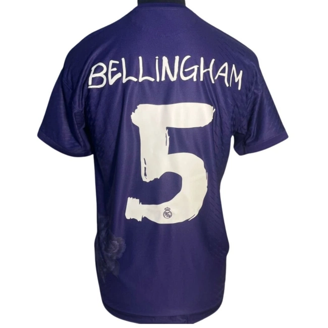 cover image of the auction item