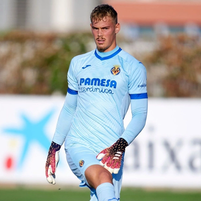 cover image of the auction item