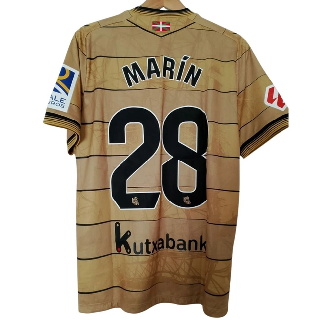 cover image of the auction item