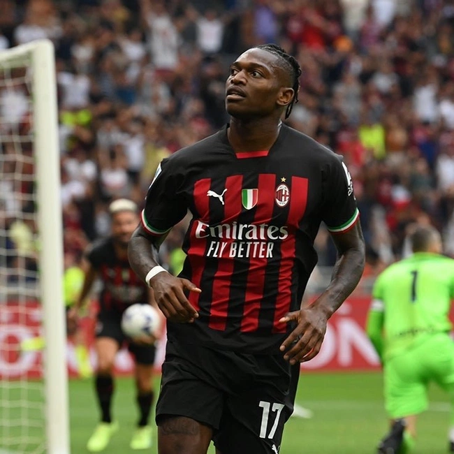 cover image of the auction item