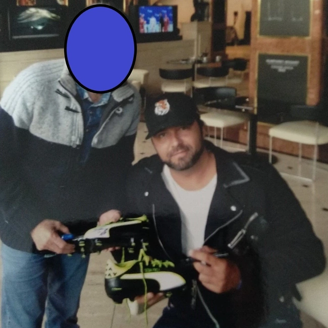 cover image of the auction item