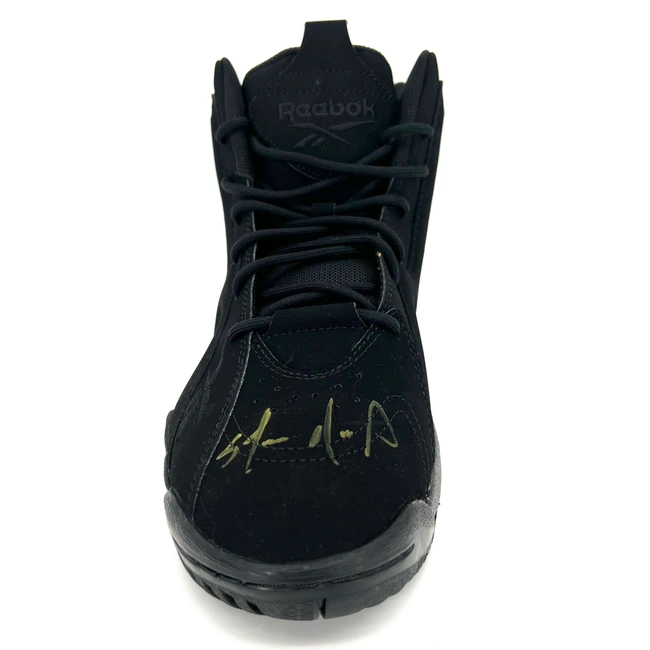 cover image of the auction item