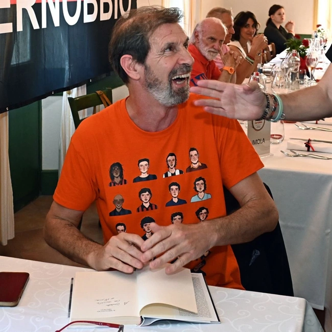 cover image of the auction item