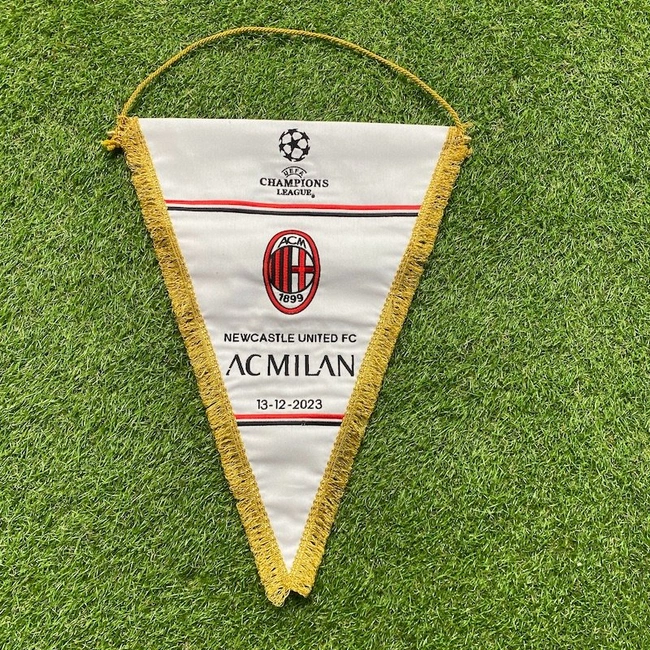 cover image of the auction item