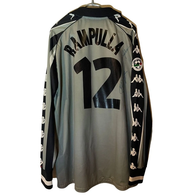 cover image of the auction item