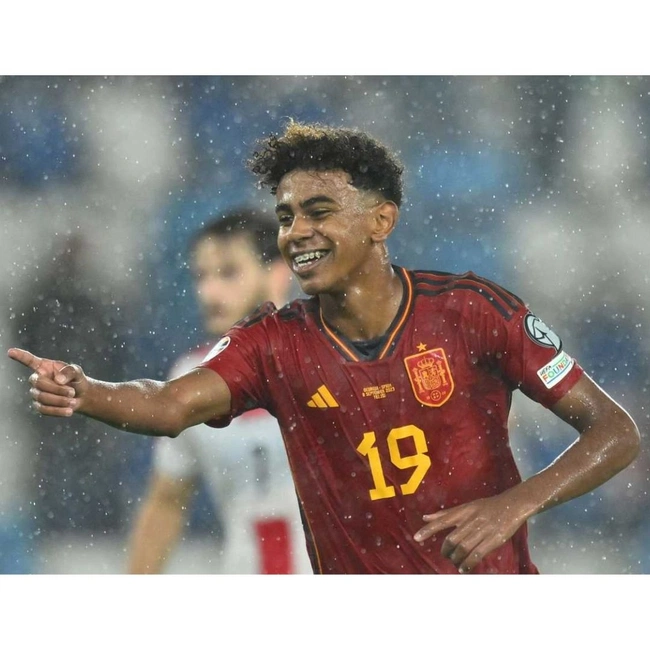 cover image of the auction item