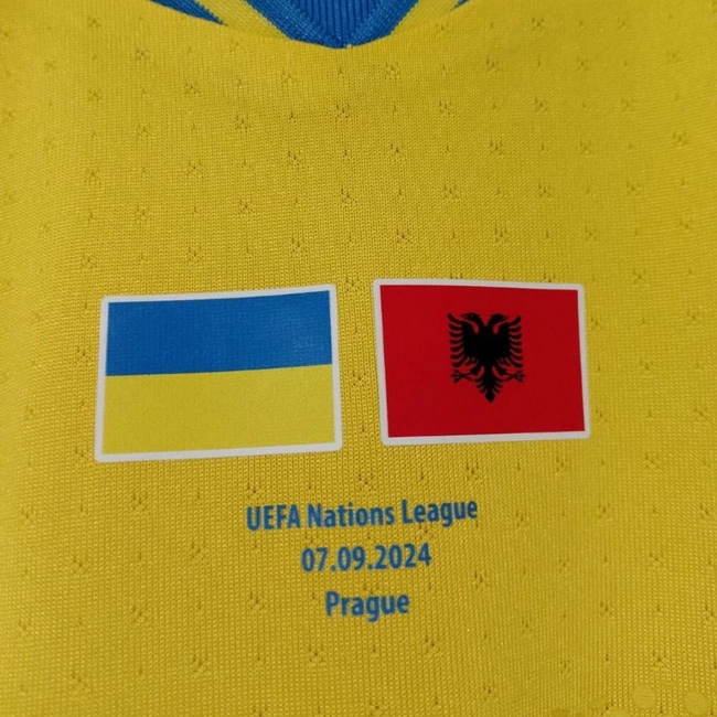 cover image of the auction item