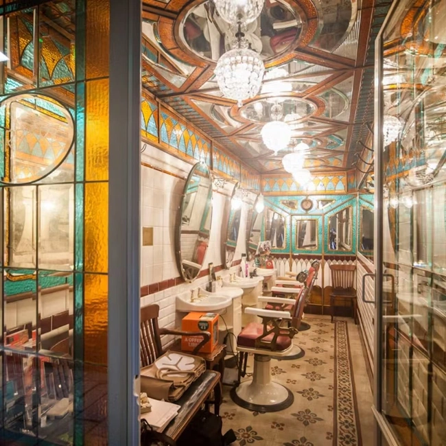 cover image of the auction item