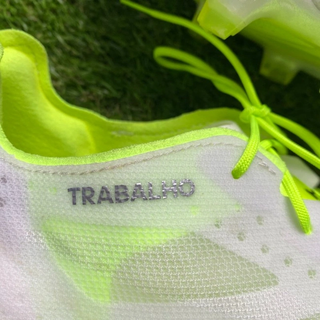 cover image of the auction item