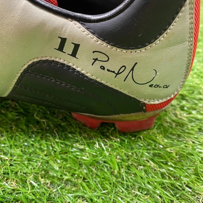 cover image of the auction item
