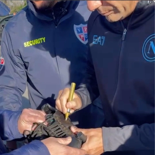 cover image of the auction item