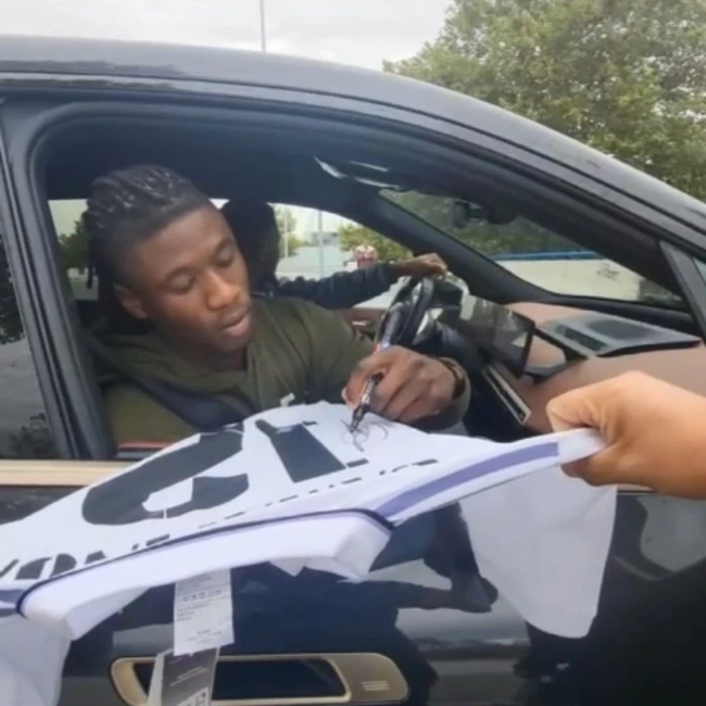 cover image of the auction item