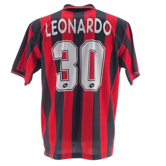 cover image of the auction item