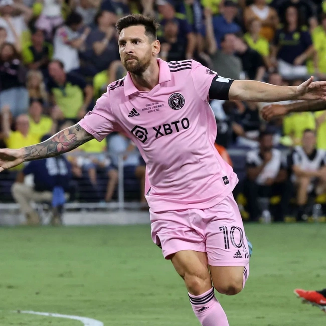 cover image of the auction item