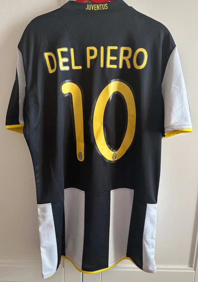 cover image of the auction item