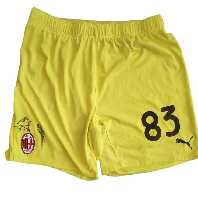 cover image of the auction item