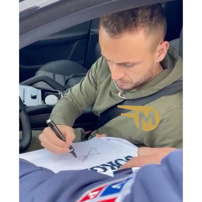 cover image of the auction item