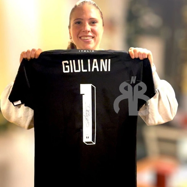 cover image of the auction item