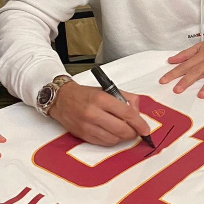 cover image of the auction item