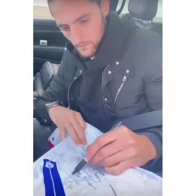 cover image of the auction item