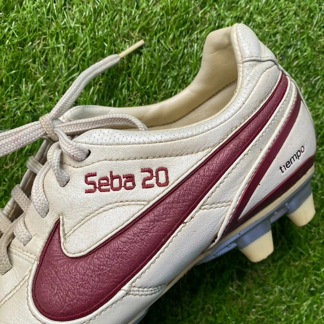 cover image of the auction item