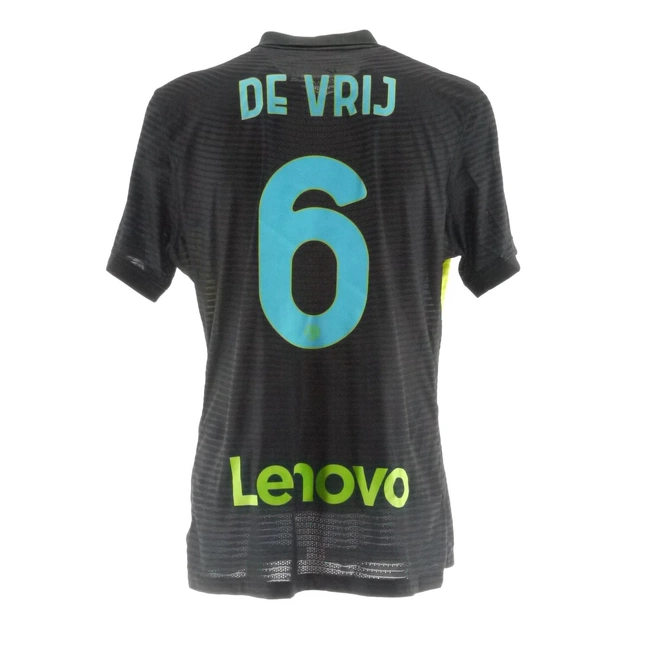 cover image of the auction item