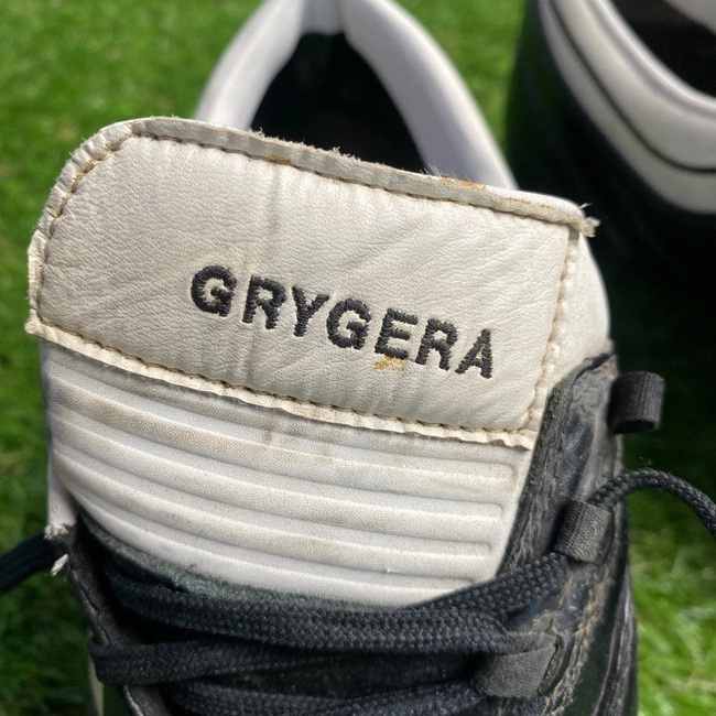 cover image of the auction item