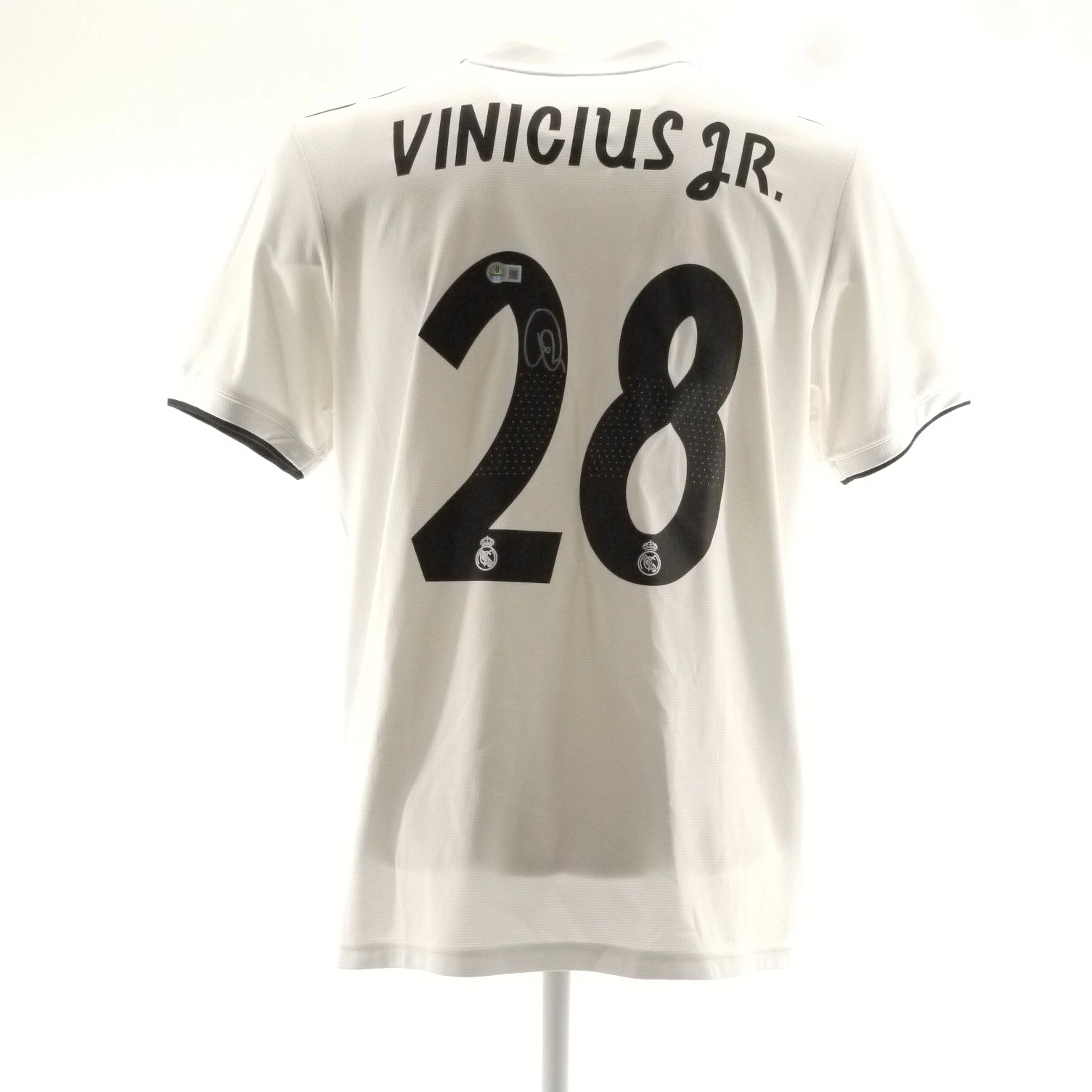 Vinicius Jr. Real Madrid store shirt - Signed with COA