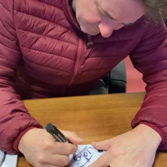 cover image of the auction item