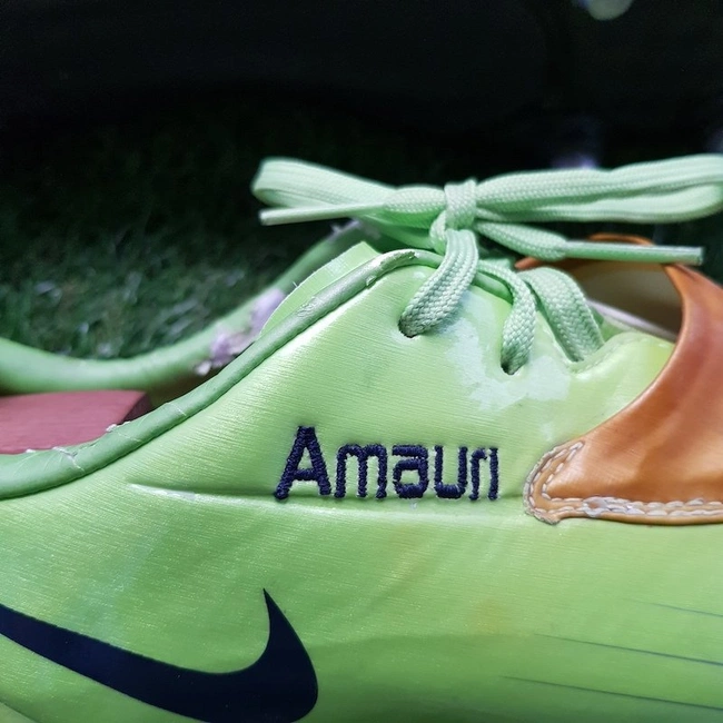 cover image of the auction item