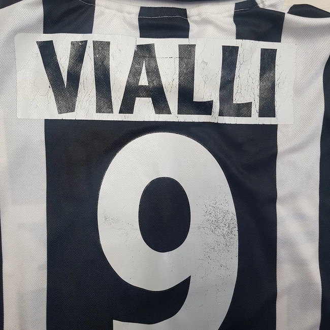 cover image of the auction item