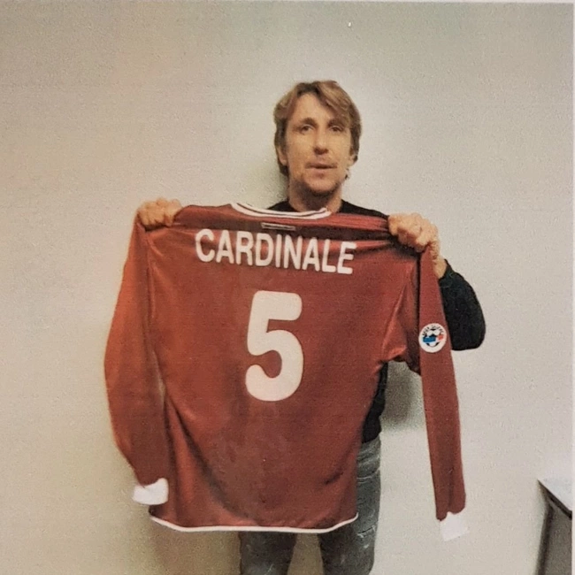 cover image of the auction item