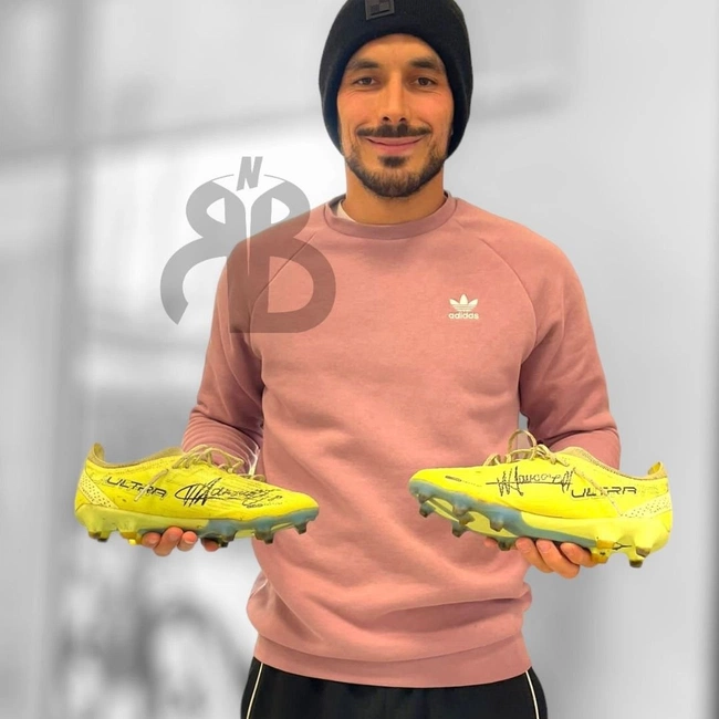 cover image of the auction item