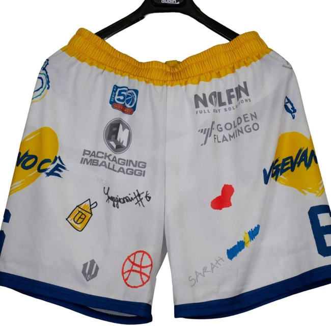 cover image of the auction item