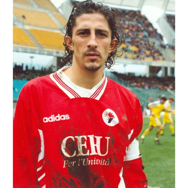 cover image of the auction item