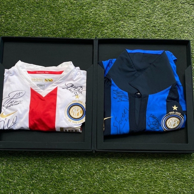 cover image of the auction item