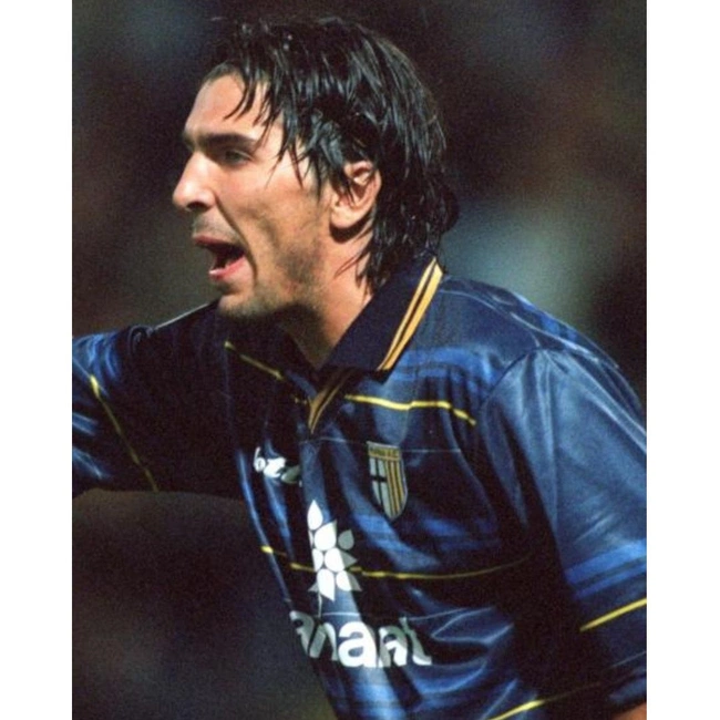 cover image of the auction item