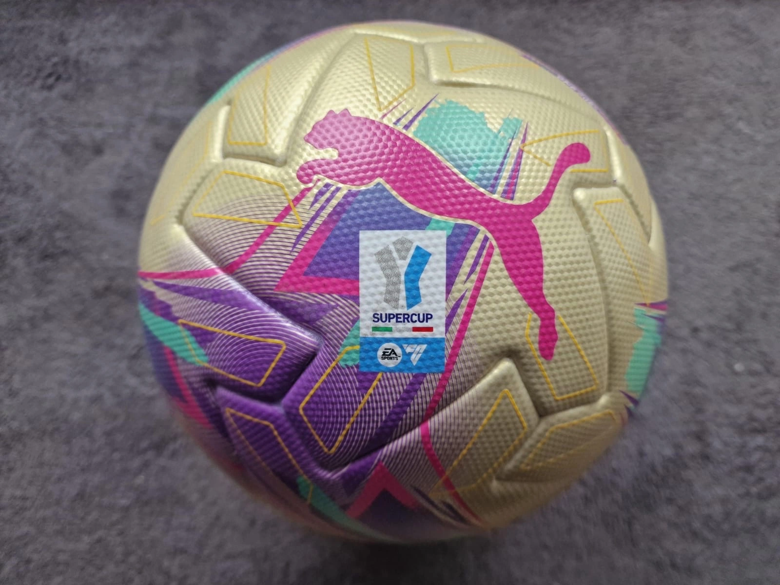 Pallone gara Finale Supercoppa Italia 2025