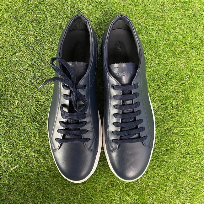 cover image of the auction item