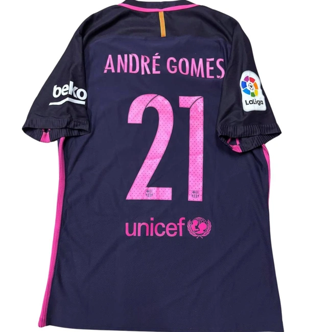 cover image of the auction item