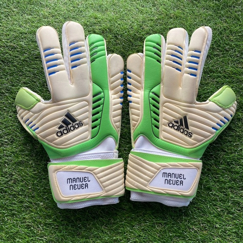 Guanti indossati Neuer Bayern Monaco