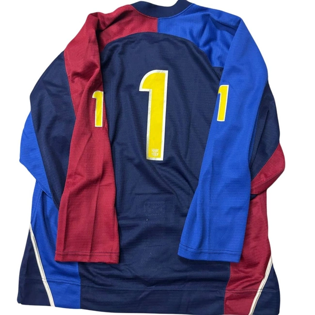 cover image of the auction item